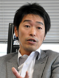 叶屋 宏一氏(株式会社クリムゾンフットボールクラブ 代表取締役社長)